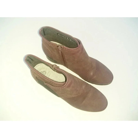 Clarks Womens Ankle Boots Burgundy Black Wedge Heel Round Toe Side Zip 7.5 M - Picture 1 of 7